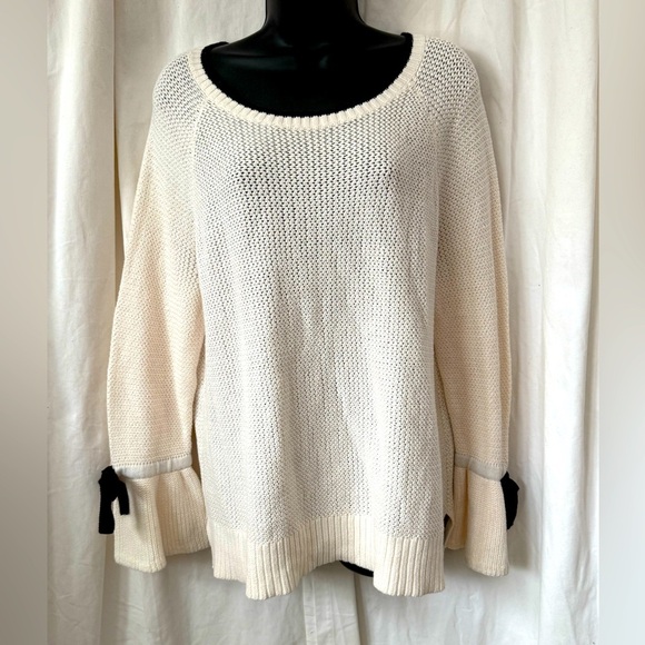 Loft 100% Cotton Knit Womens Sz L Butterfly Cuff Sweater Super Soft - Picture 1 of 8